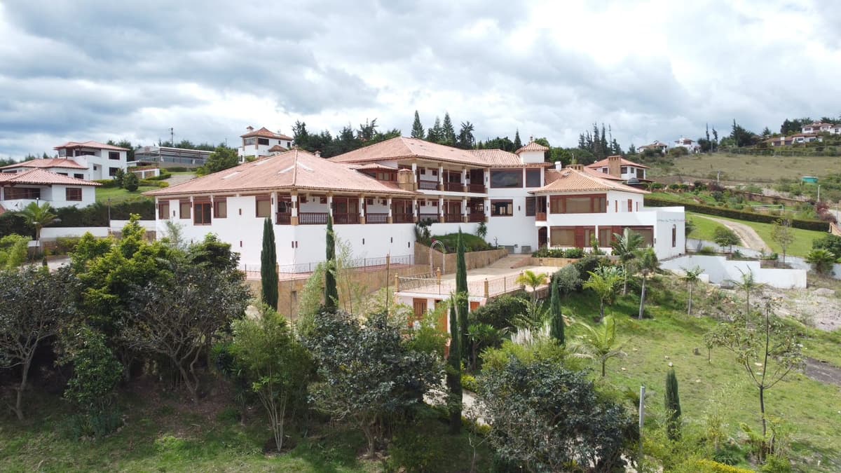 Hotel Puente Piedra